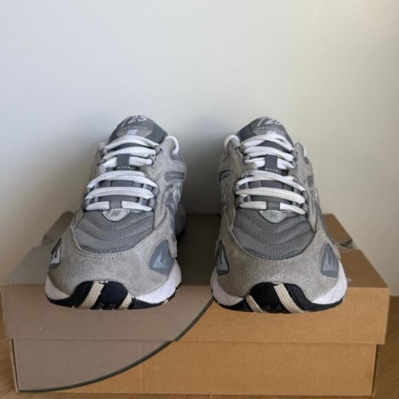 New Balance 725 Grey/White Men Sneakers- SZ 10 D main image 11